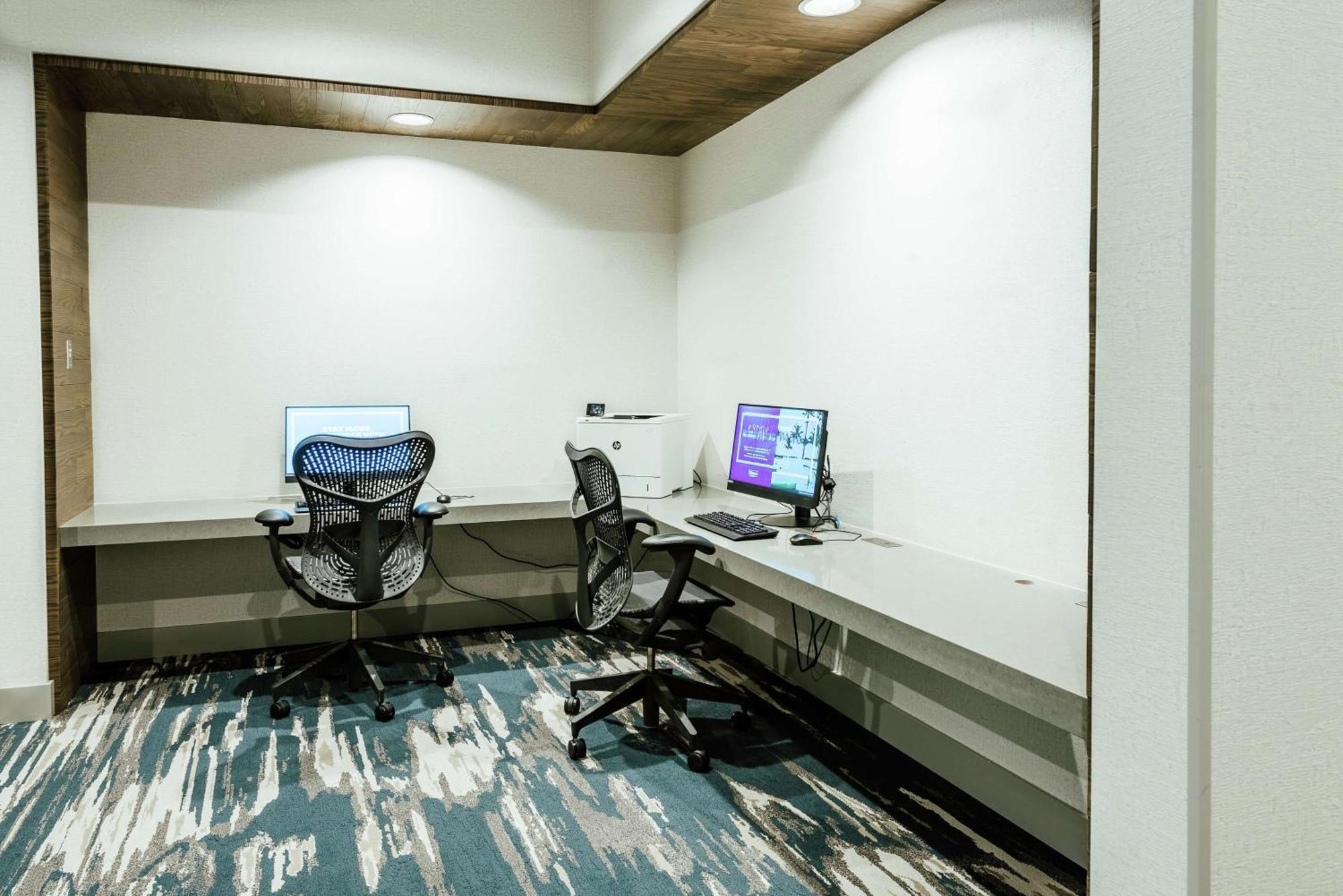 Hilton Garden Inn Denver Union Station Екстериор снимка