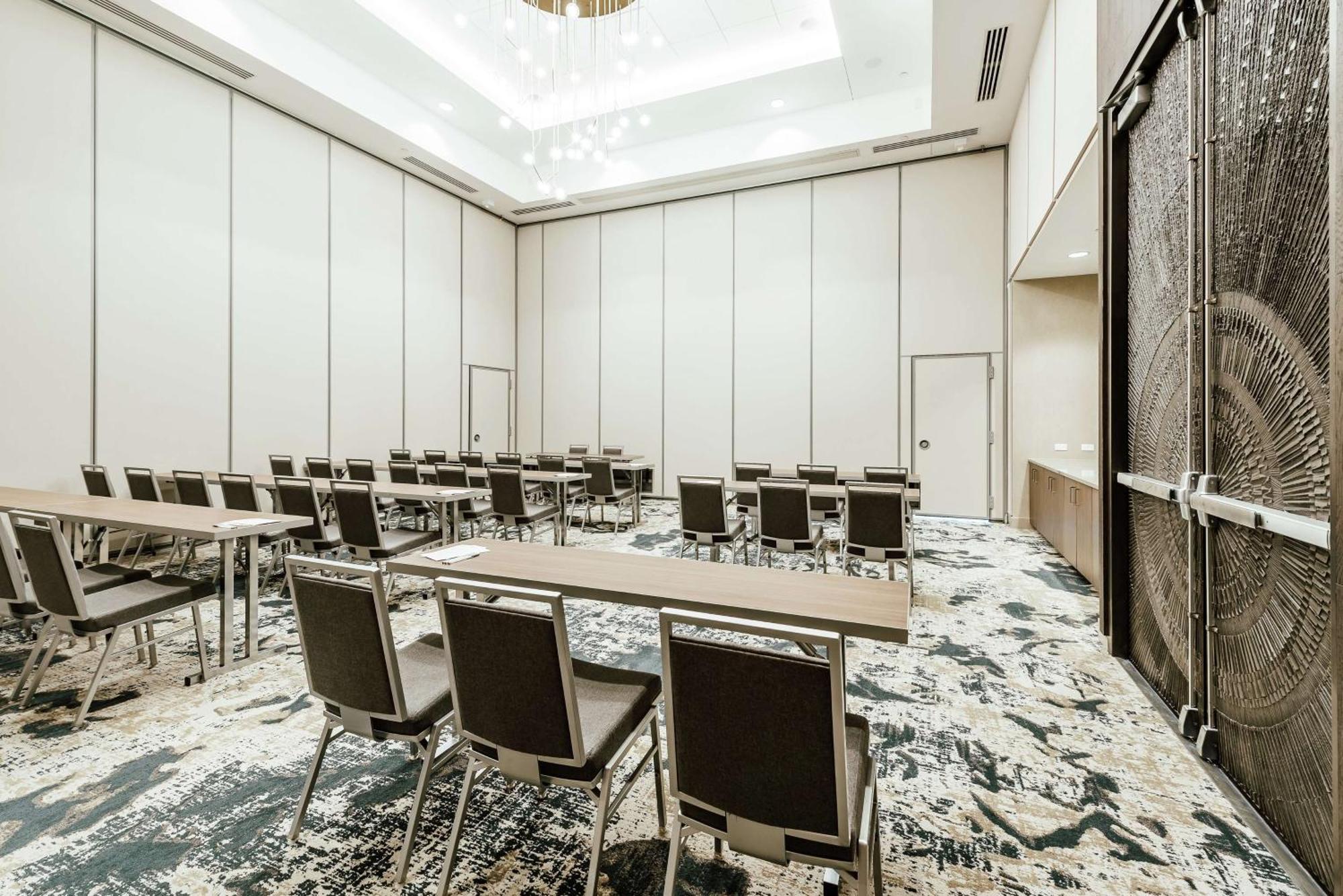 Hilton Garden Inn Denver Union Station Екстериор снимка
