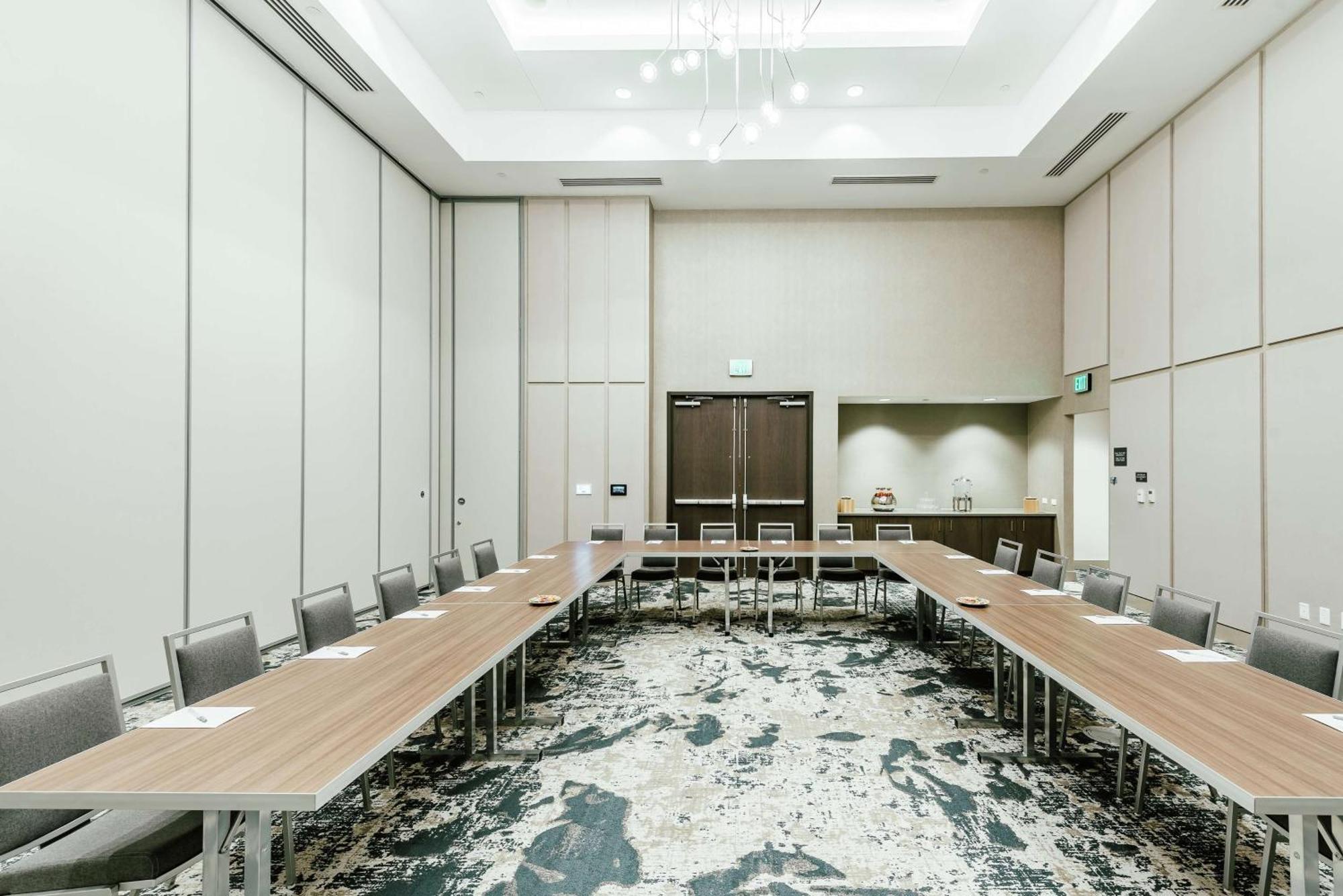 Hilton Garden Inn Denver Union Station Екстериор снимка