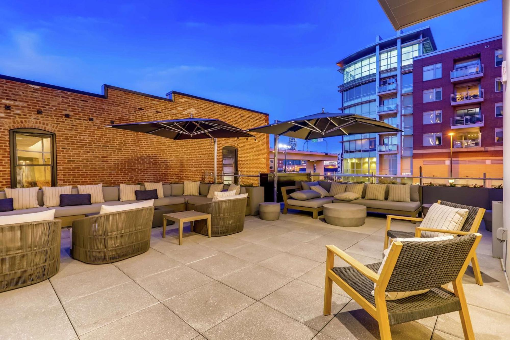 Hilton Garden Inn Denver Union Station Екстериор снимка